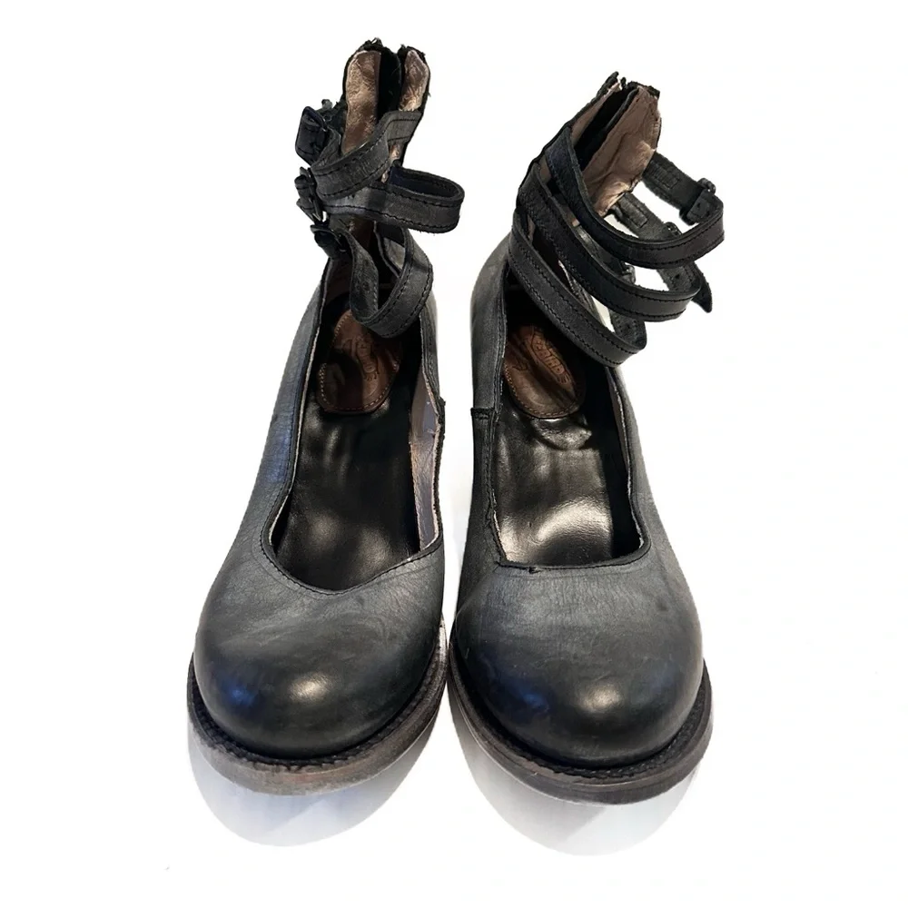 Freebird by Steven Randi Heels - Picture 3 of 11